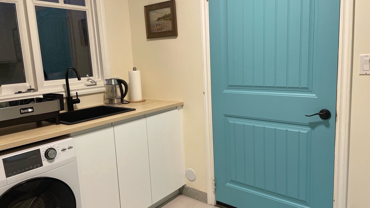 Photo of Kitchen in Deep Cove
