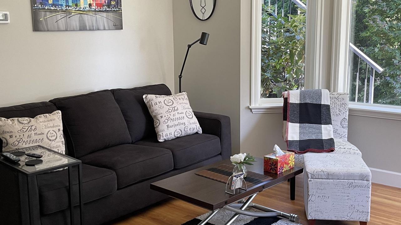 Photo of Livingroom in McMillan