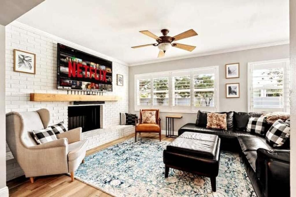 Photo of Livingroom in Lake Clarke Shores
