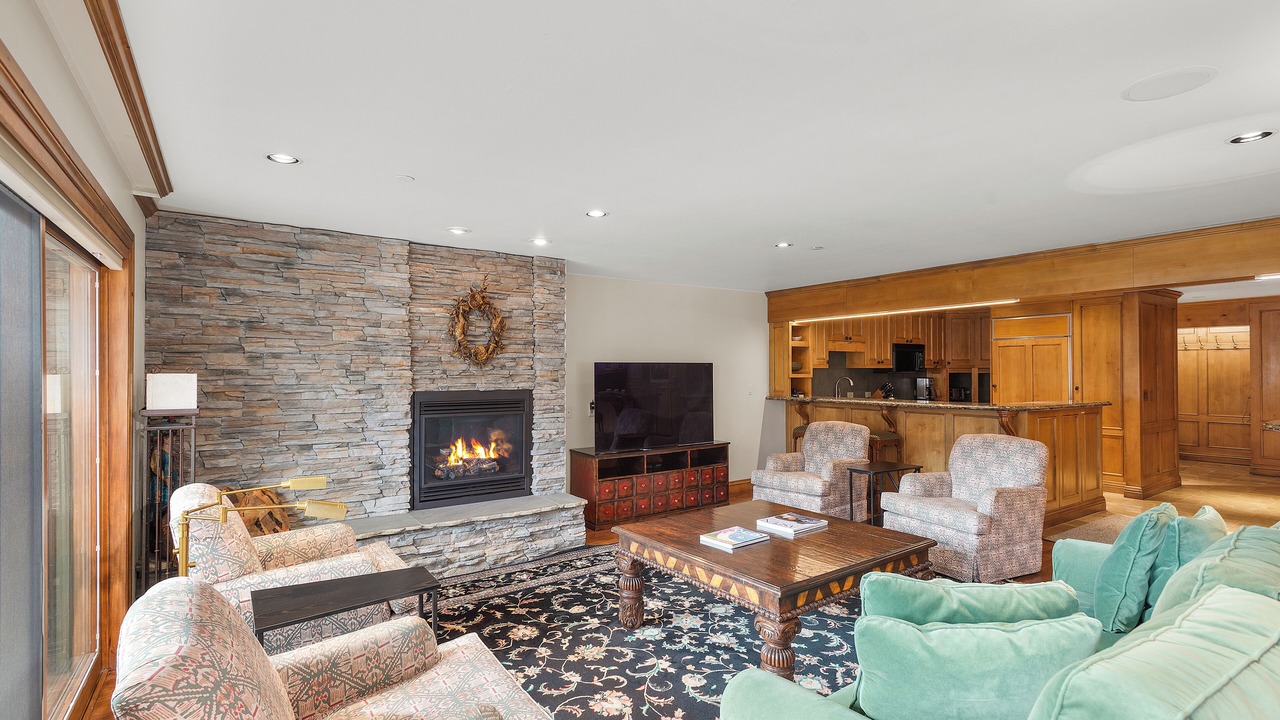 Photo of Livingroom in Downtown