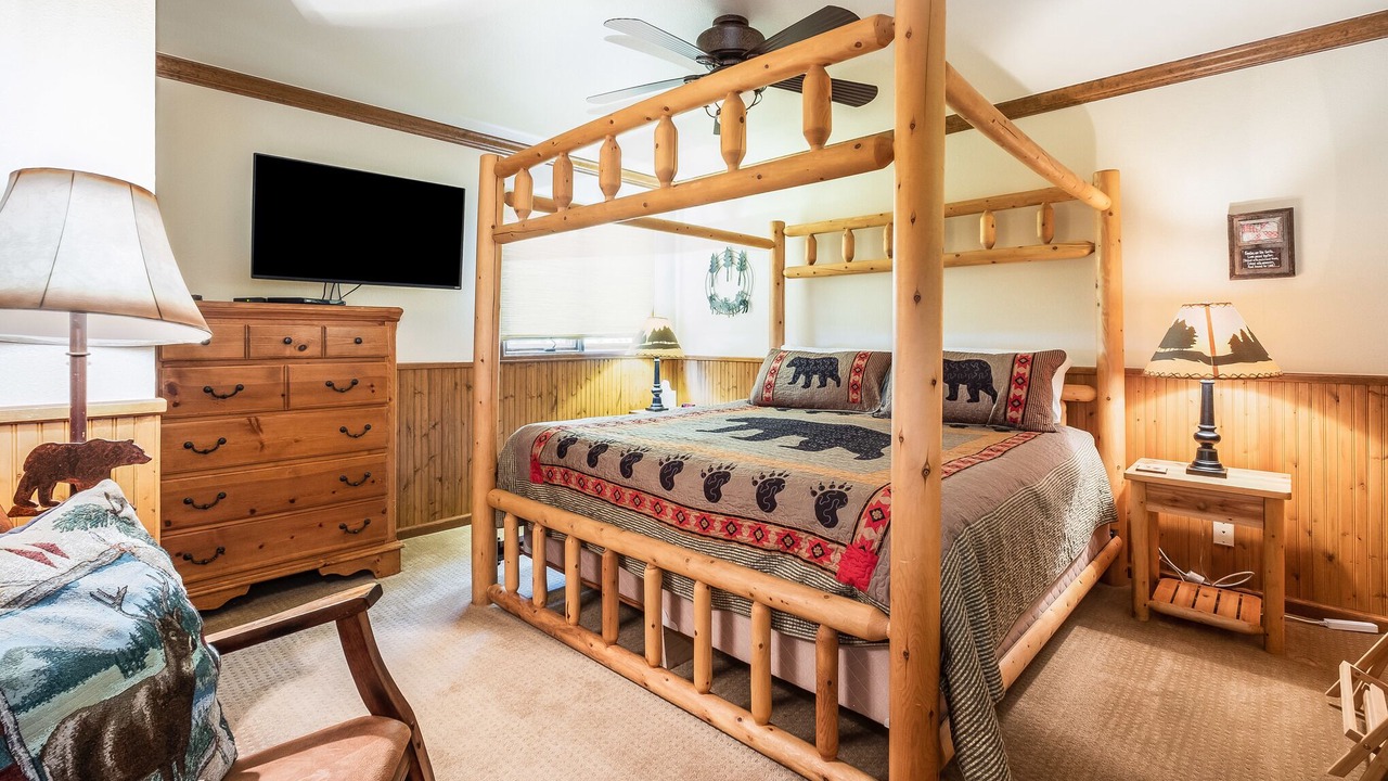 Photo of Bedroom in Estes Park