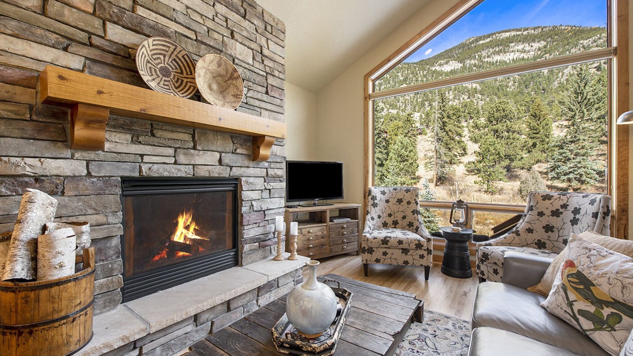 Photo of Livingroom in Estes Park