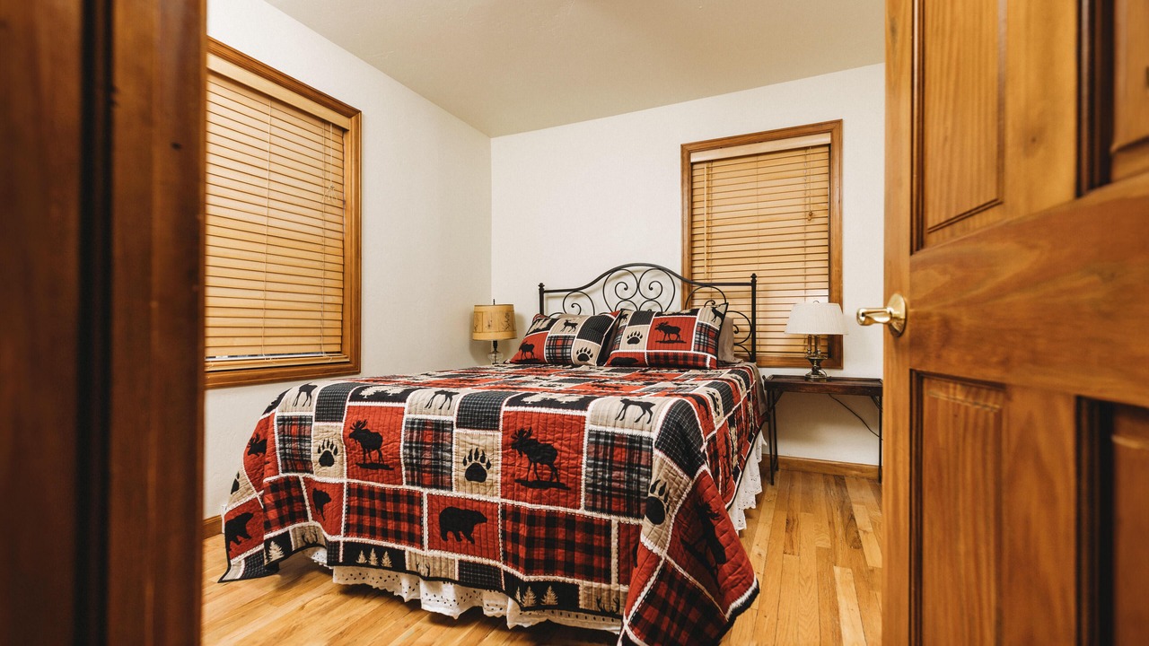 Photo of Bedroom in Glenwood Springs