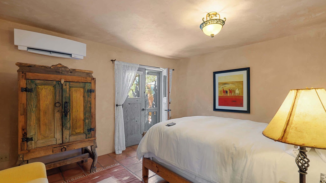 Photo of Bedroom in Tesuque Hills