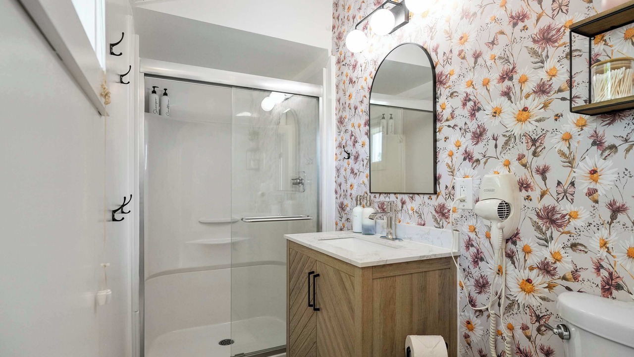 Photo of Bathroom in Drumheller