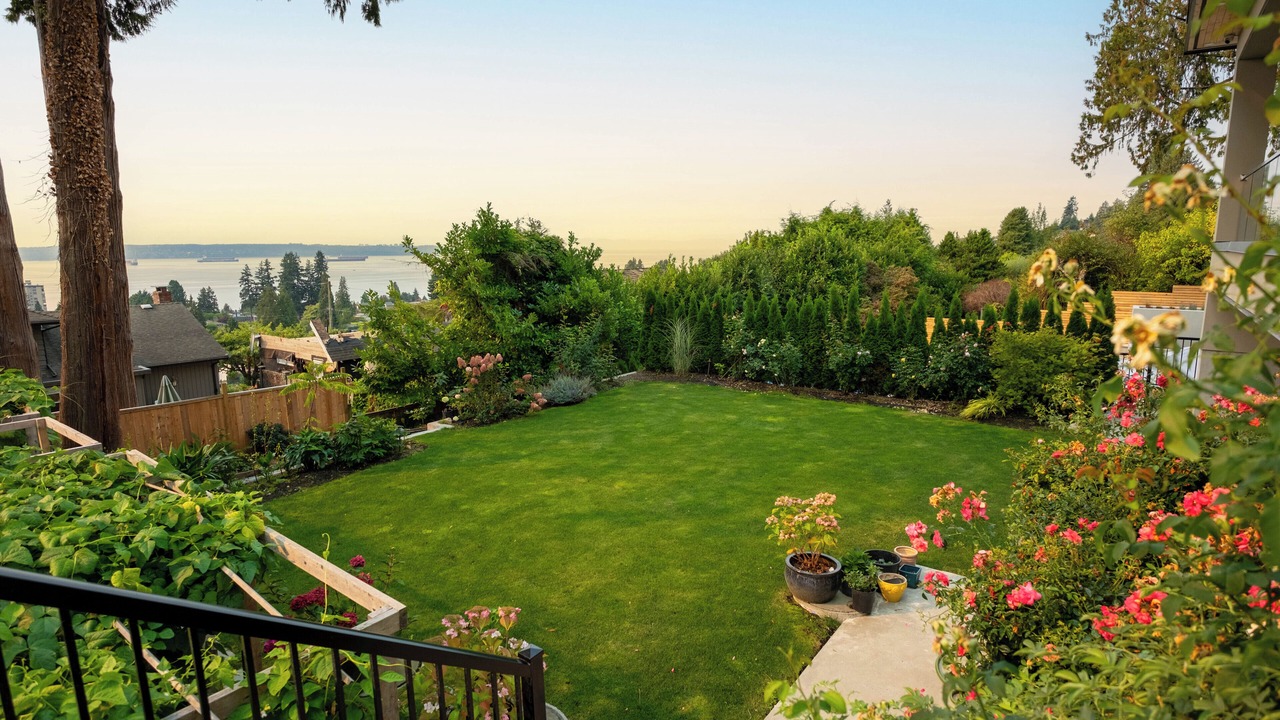 Photo of Outdoor in Dundarave