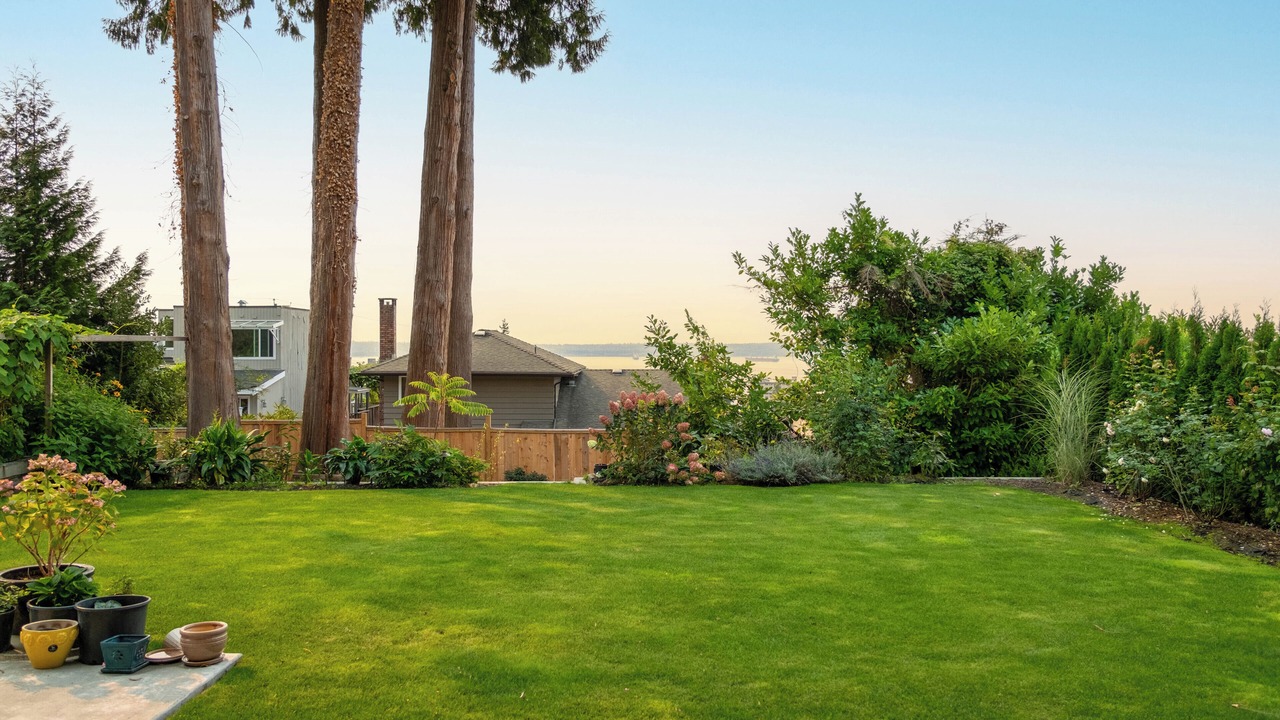 Photo of Outdoor in Dundarave