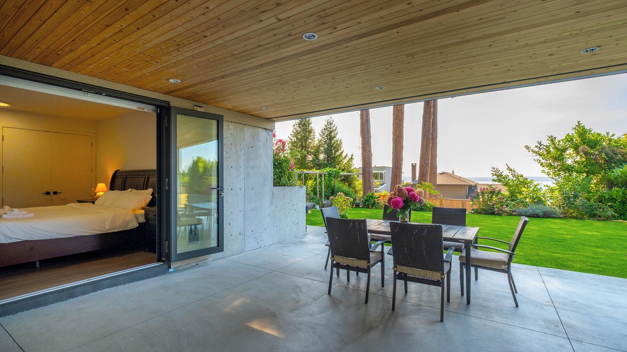 Photo of Outdoor in Dundarave