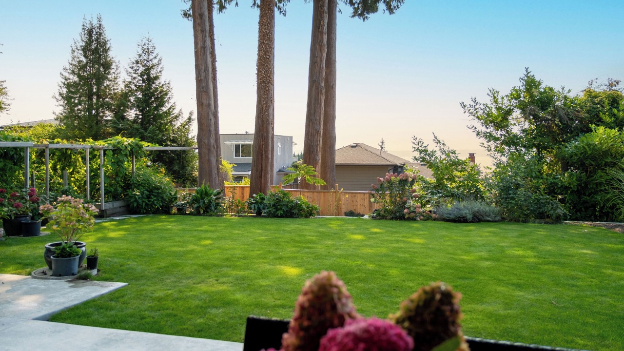 Photo of Outdoor in Dundarave