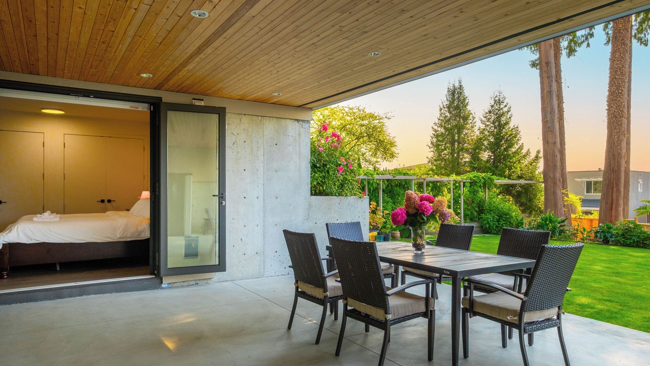 Photo of Outdoor in Dundarave