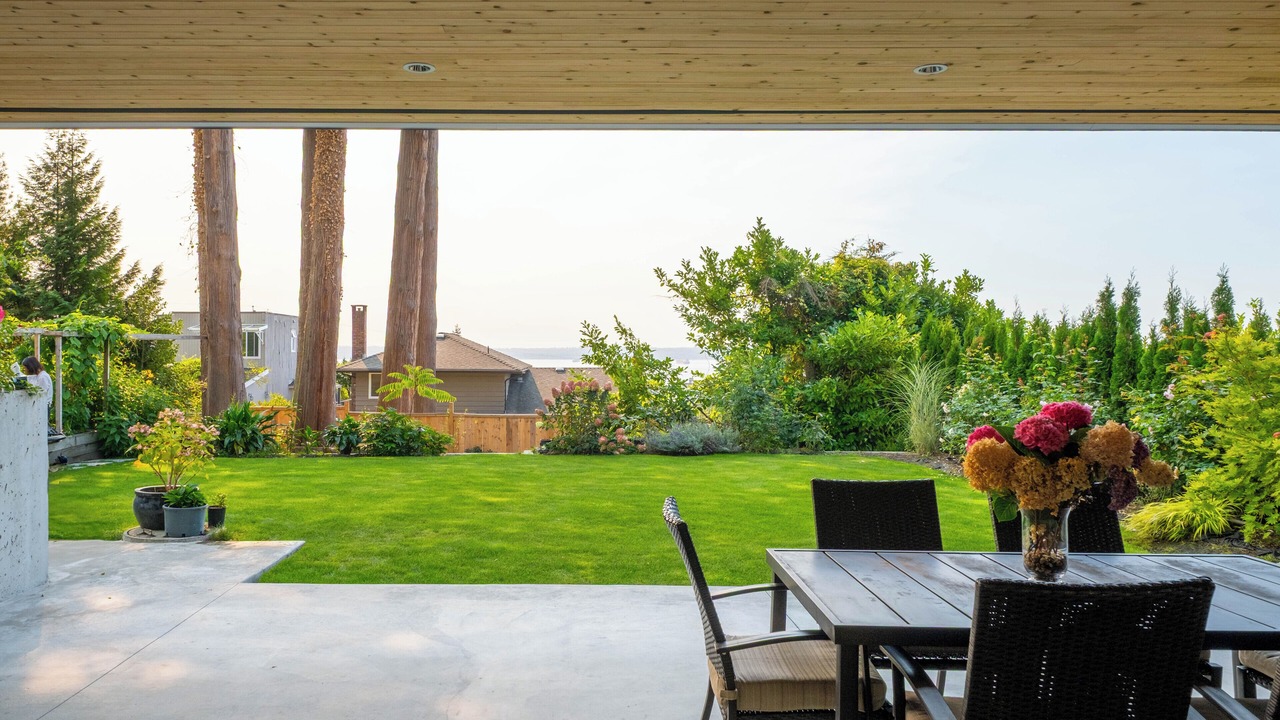 Photo of Outdoor in Dundarave