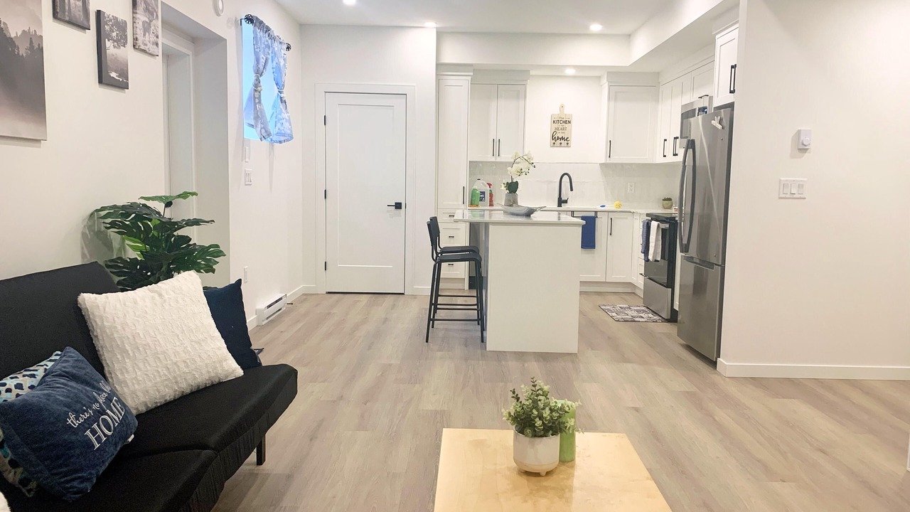 Photo of Livingroom in Willoughby