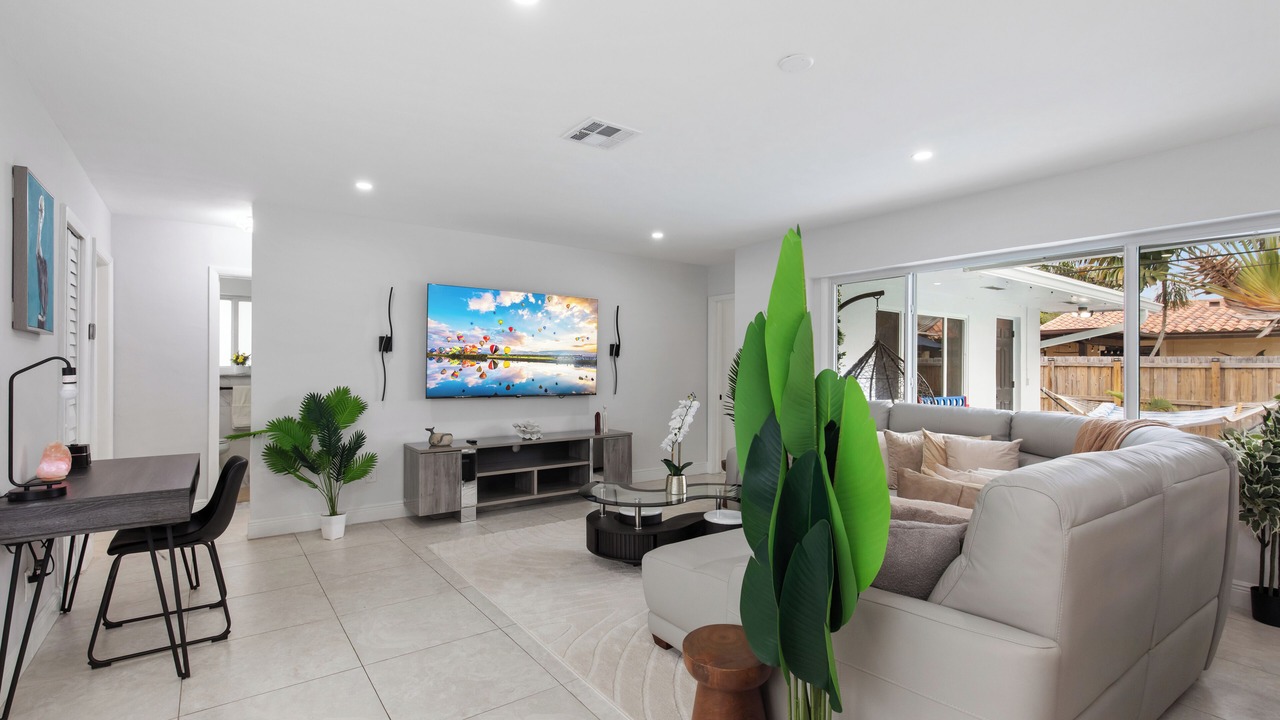 Photo of Livingroom in Garden Isles
