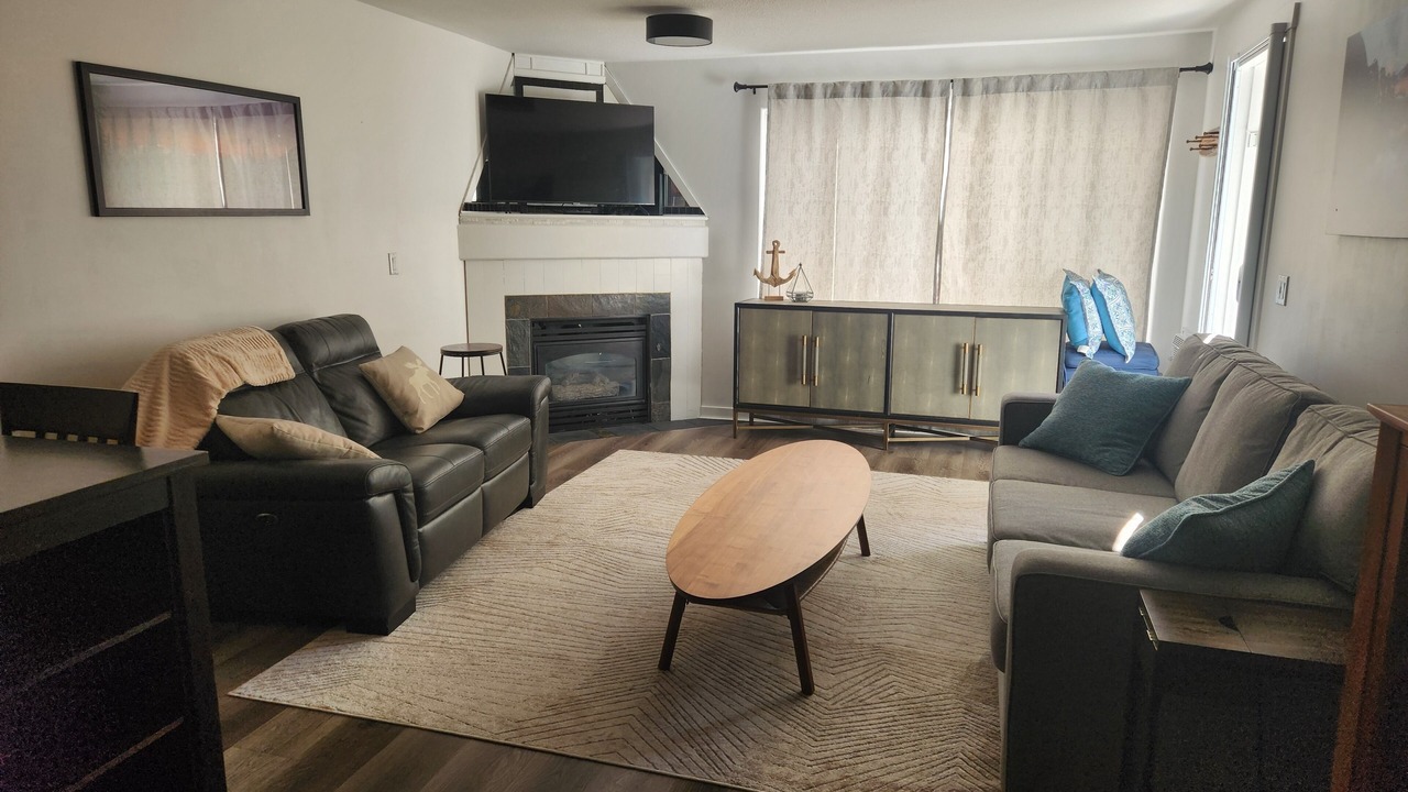 Photo of Livingroom in Sicamous