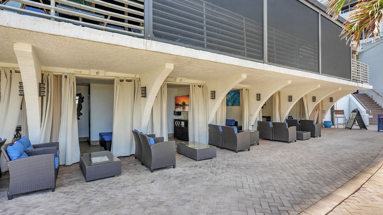 Photo of Patio Balcony in Bermuda Riviera