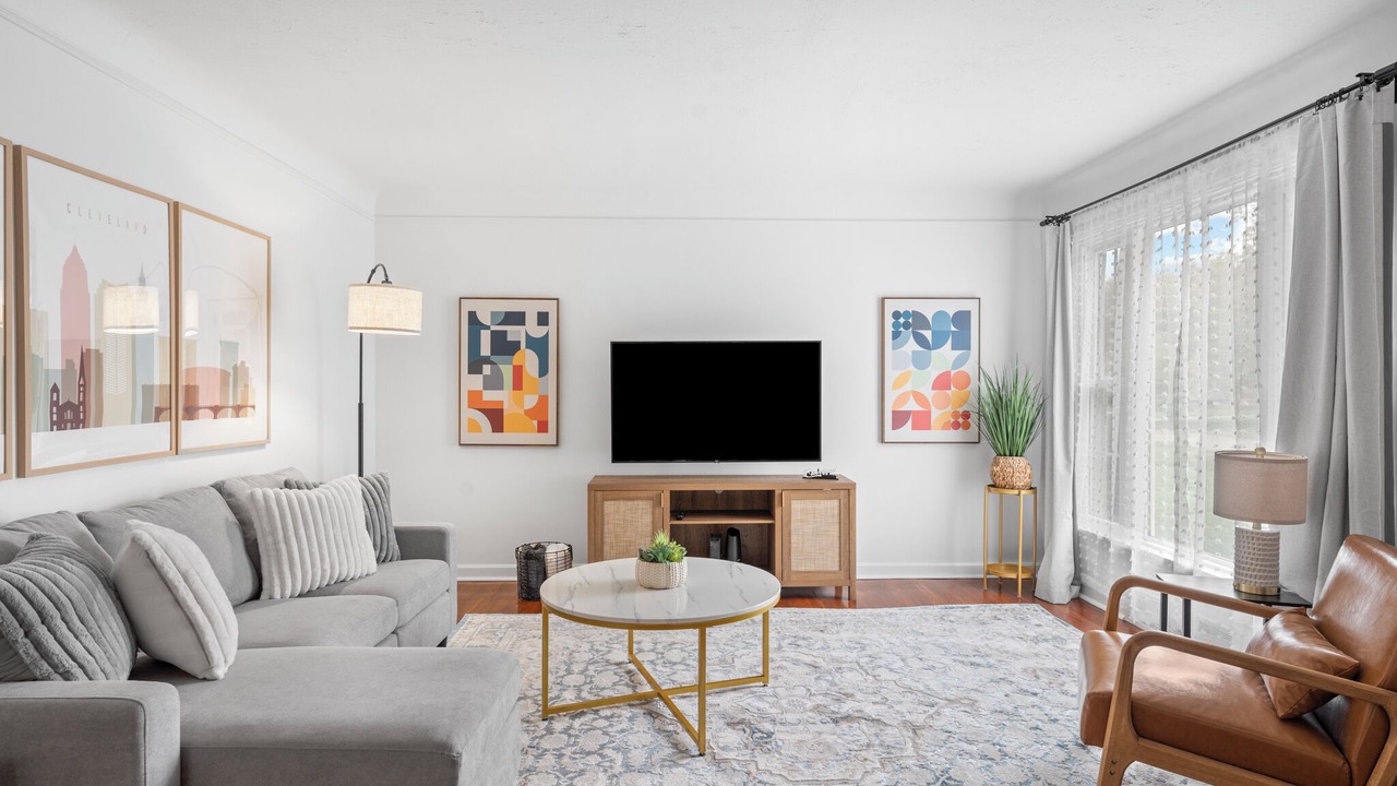 Photo of Livingroom in Cleveland Heights