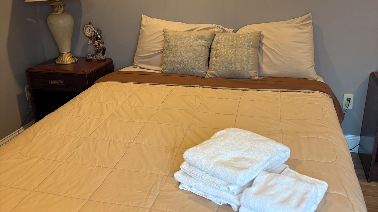 Photo of Bedroom in Lorain