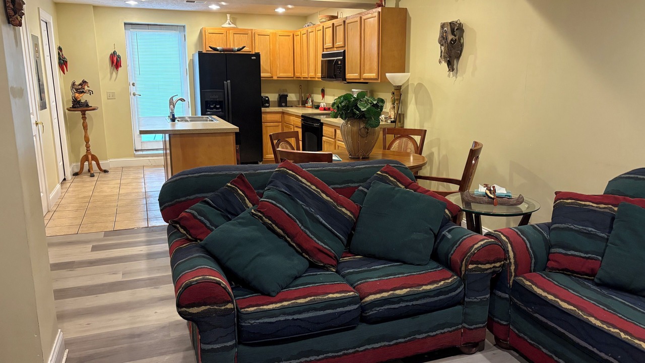 Photo of Livingroom in Lorain