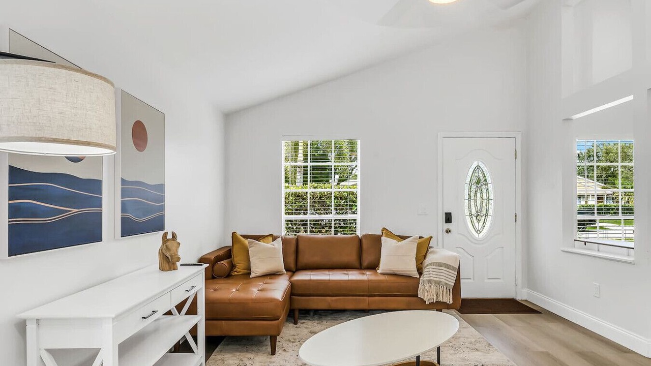 Photo of Livingroom in Royal Palm Beach