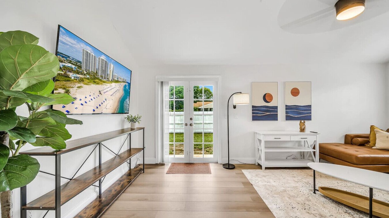 Photo of Livingroom in Royal Palm Beach