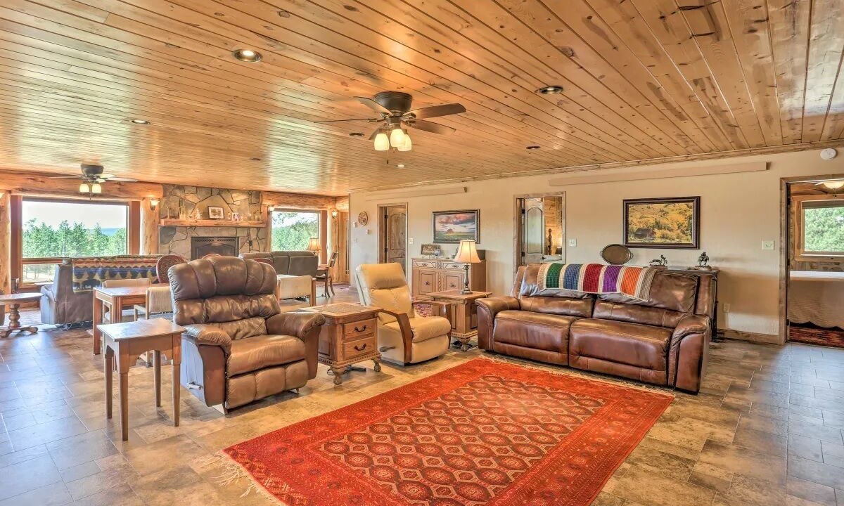 Photo of Bedroom in Hot Springs