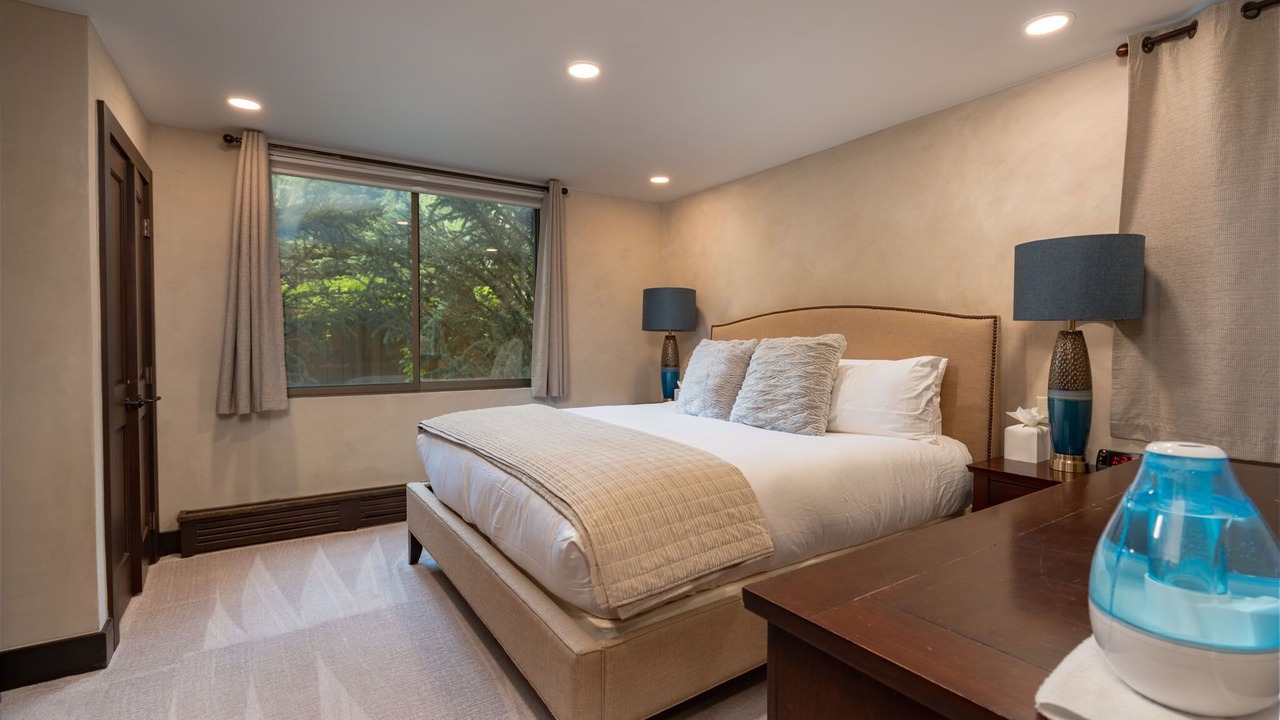 Photo of Bedroom in Aspen