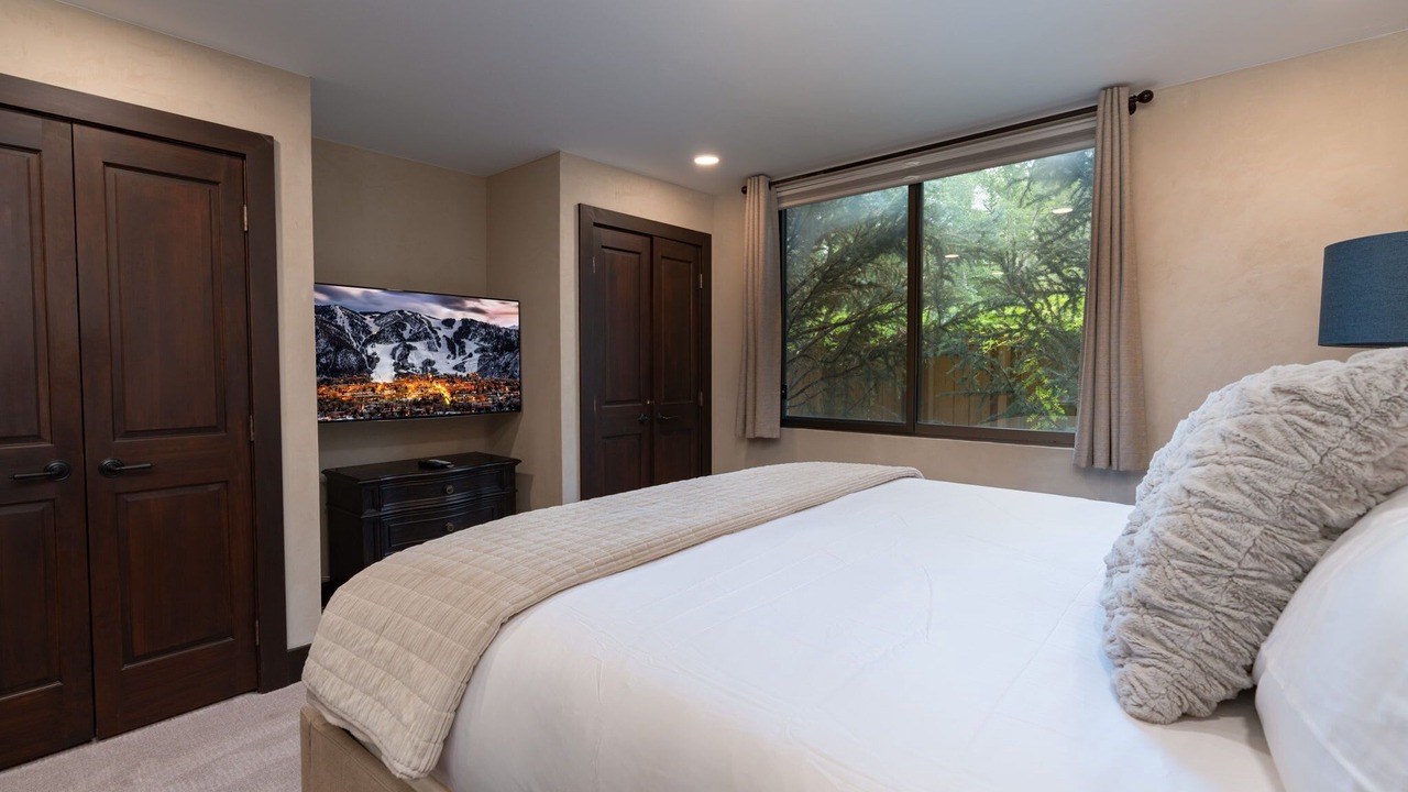 Photo of Bedroom in Aspen