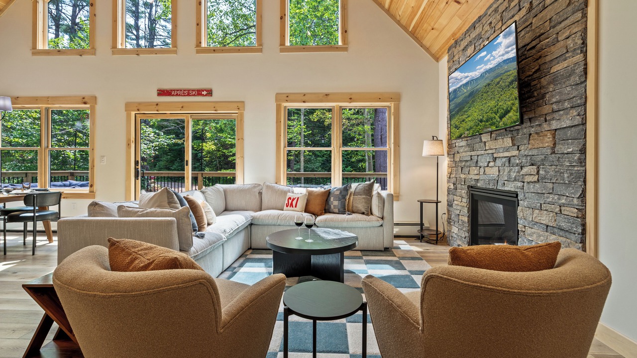 Photo of Livingroom in Bethel