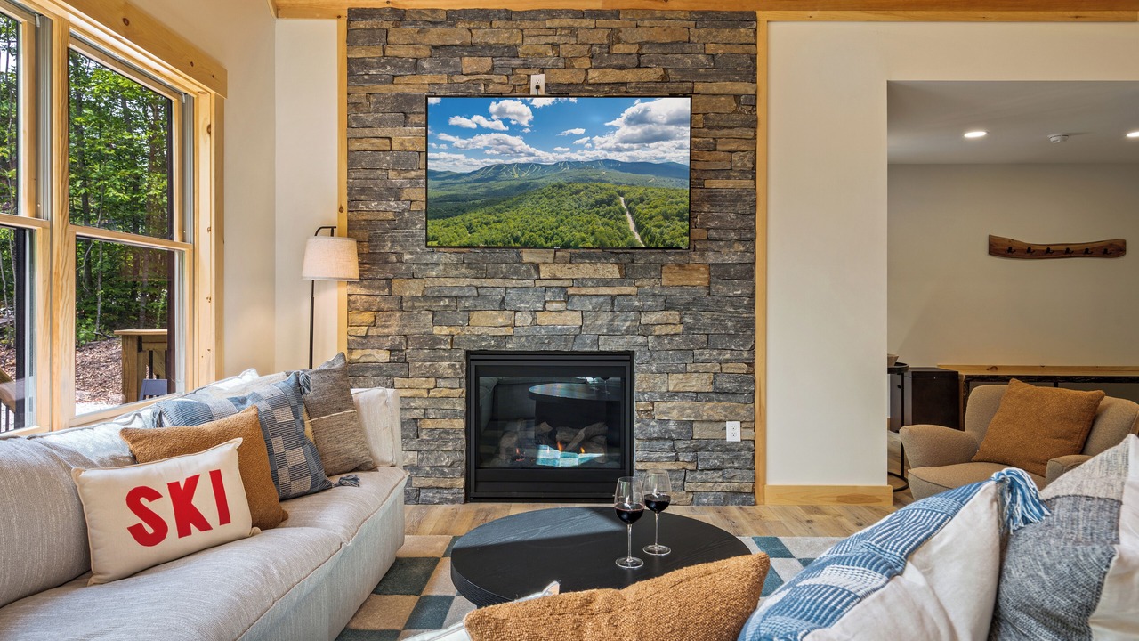 Photo of Livingroom in Bethel