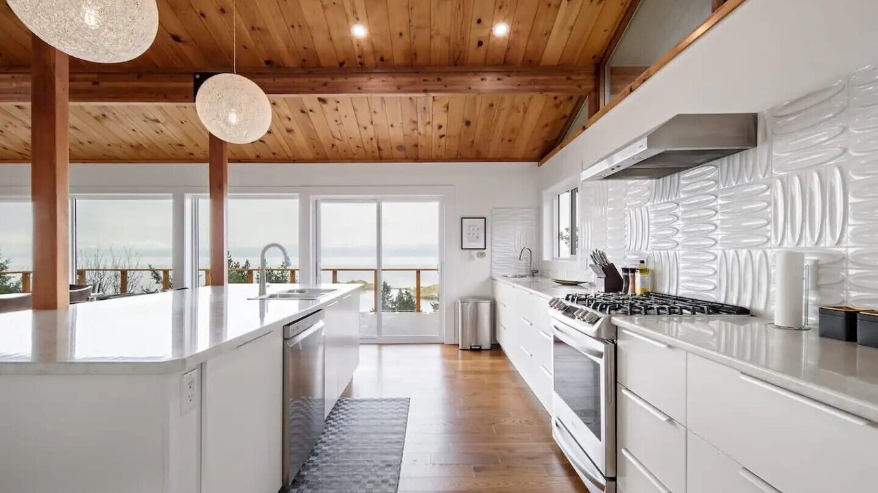 Photo of Kitchen in Regional District of Nanaimo