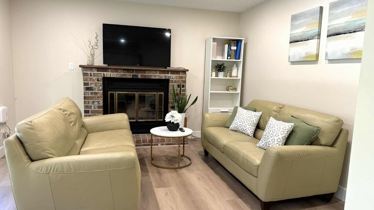 Photo of Livingroom in Surrey