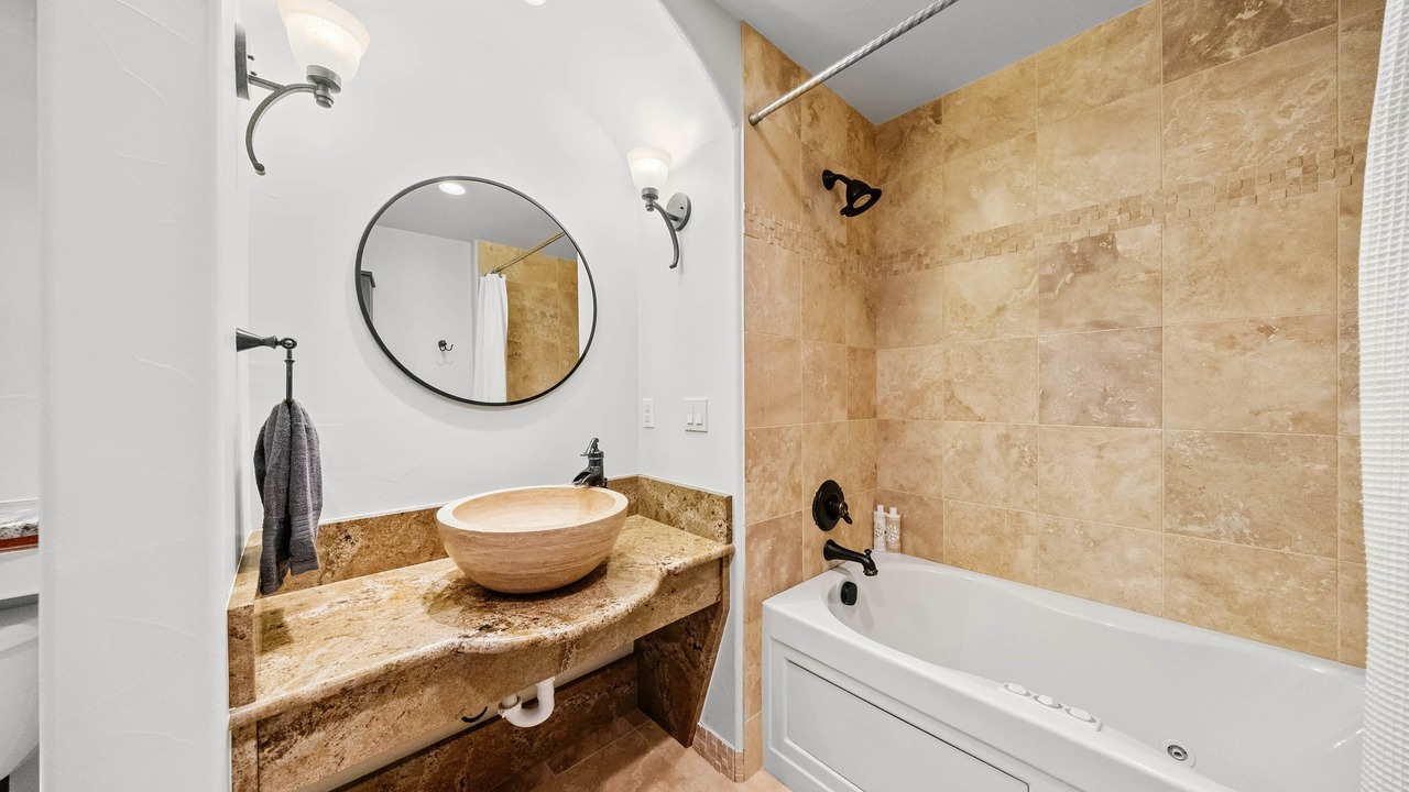 Photo of Bathroom in University Park