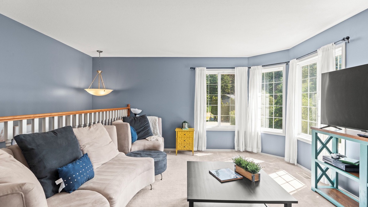 Photo of Livingroom in Vernon