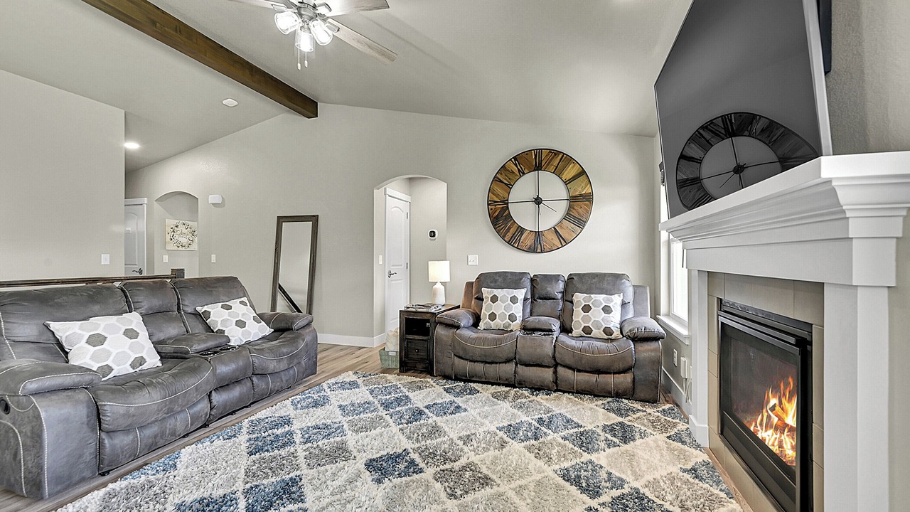 Photo of Livingroom in Evans