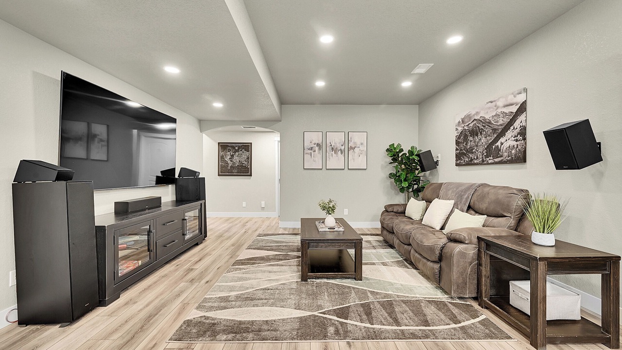 Photo of Livingroom in Evans