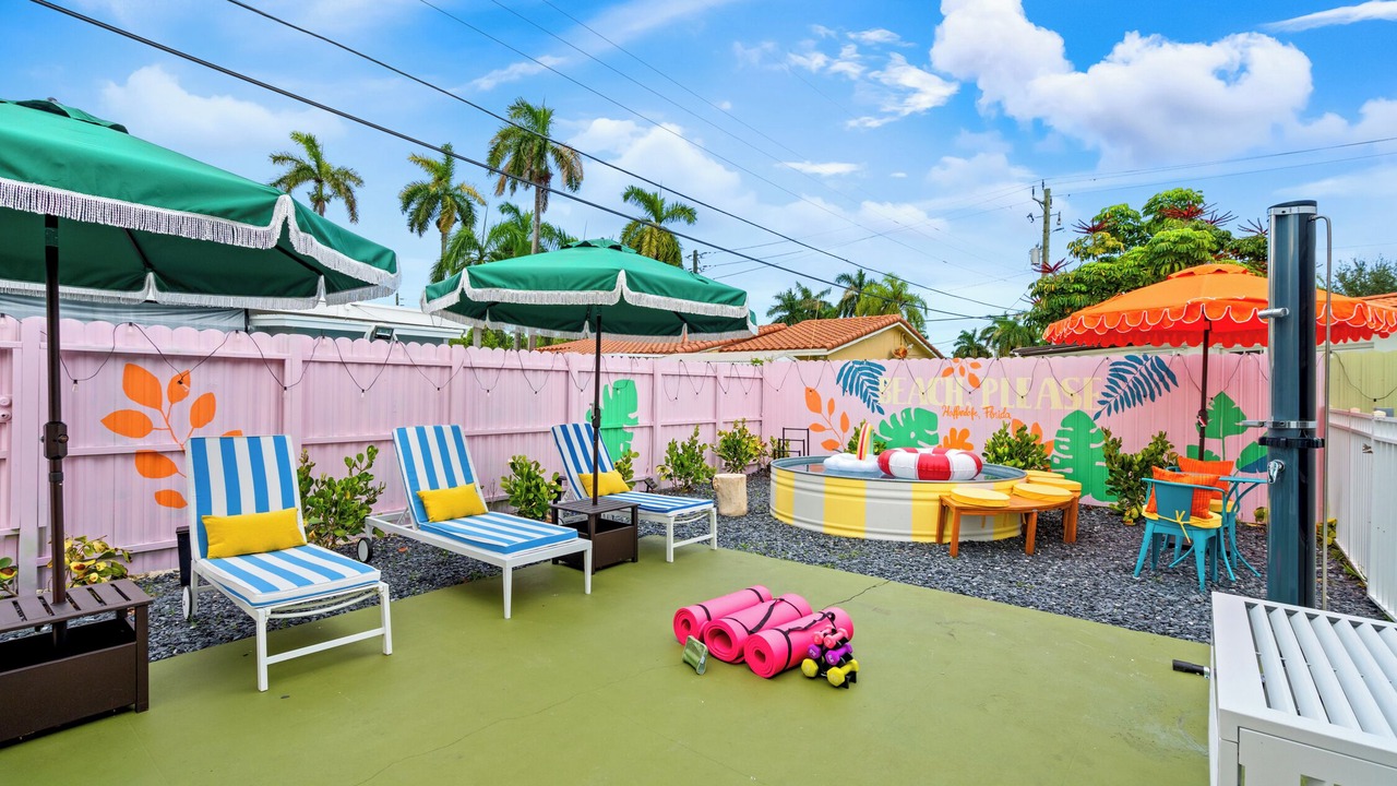 Photo of Outdoor in Hallandale Beach