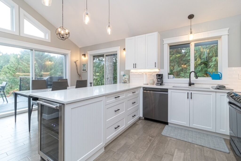 Photo of Kitchen in Shawnigan Lake
