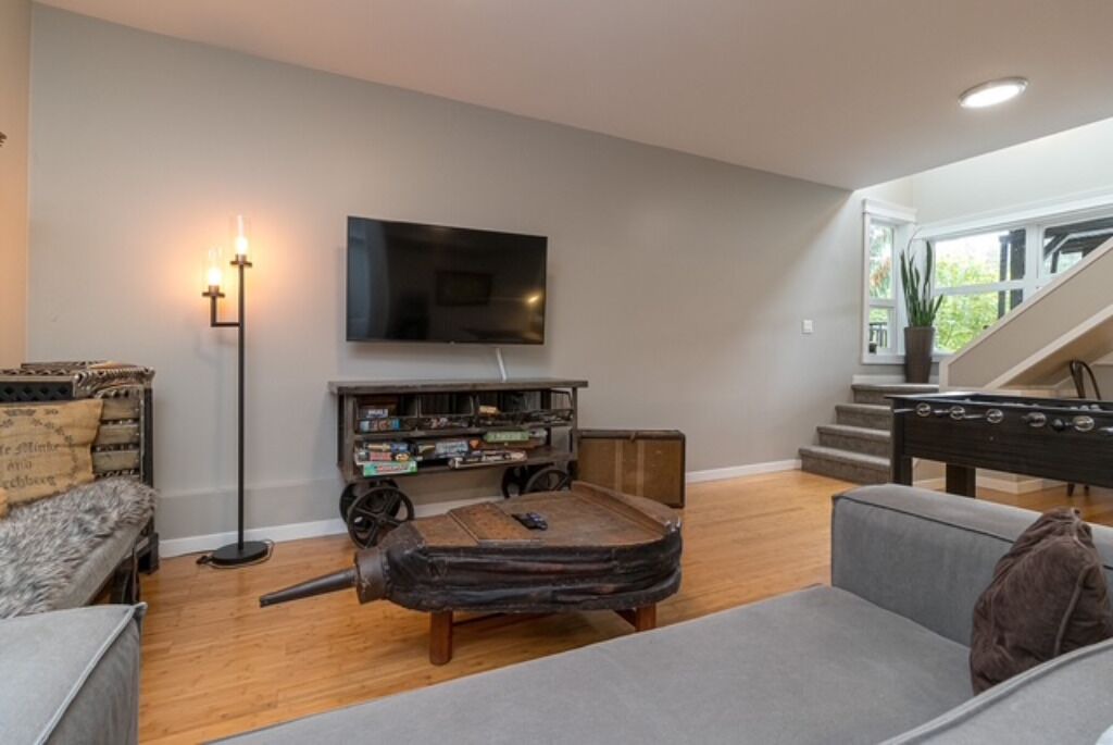 Photo of Livingroom in Shawnigan Lake