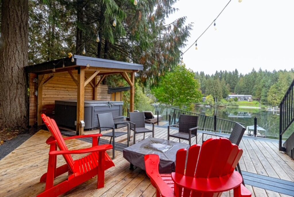 Photo of Patio Balcony in Shawnigan Lake