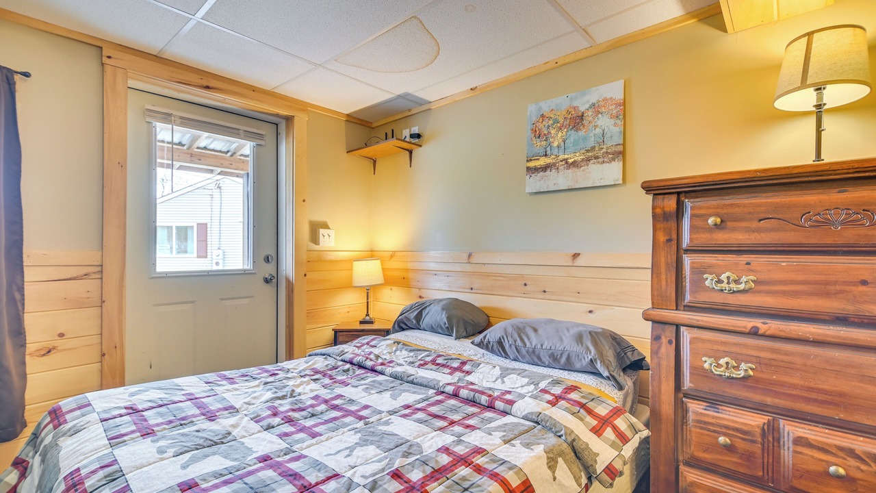 Photo of Bedroom in Pittsburg