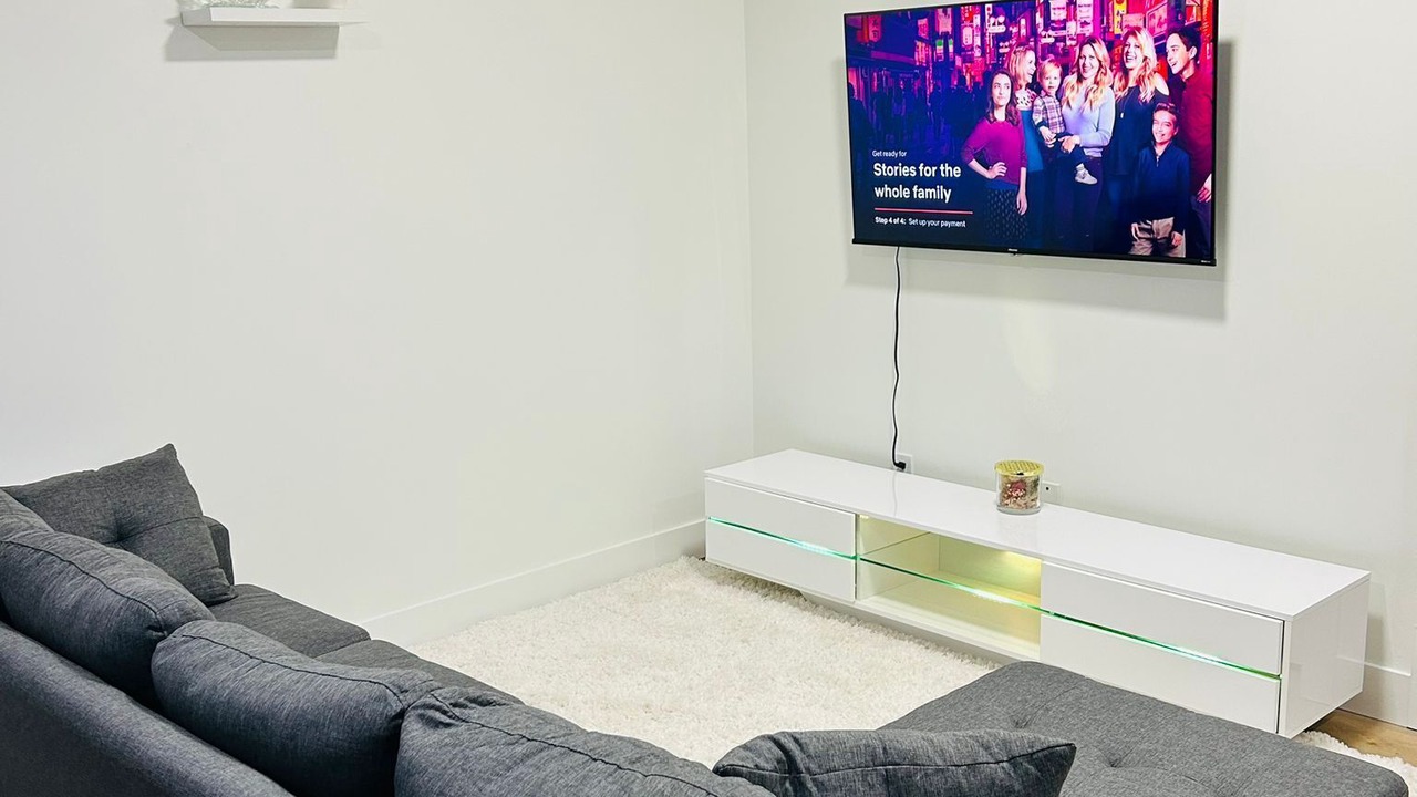 Photo of Livingroom in Northeast Edmonton