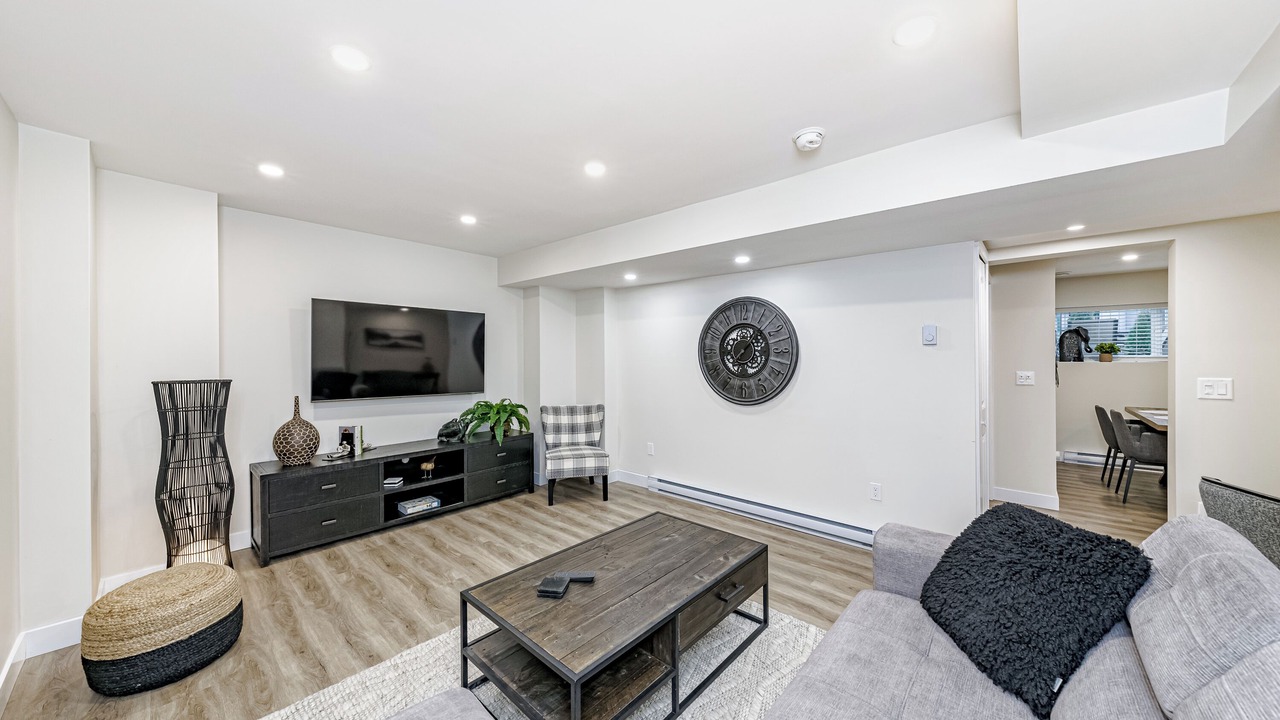 Photo of Livingroom in Westwood Plateau