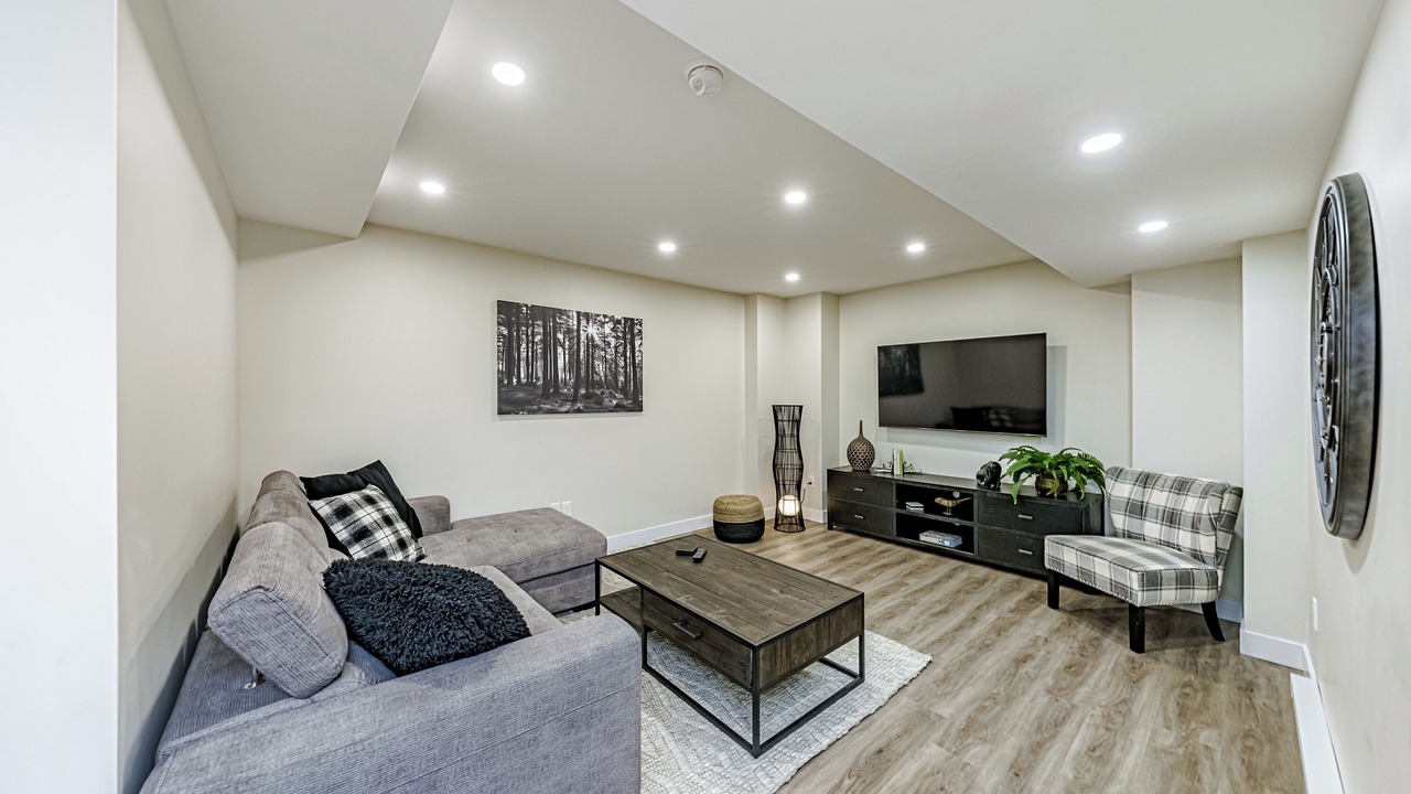 Photo of Livingroom in Westwood Plateau
