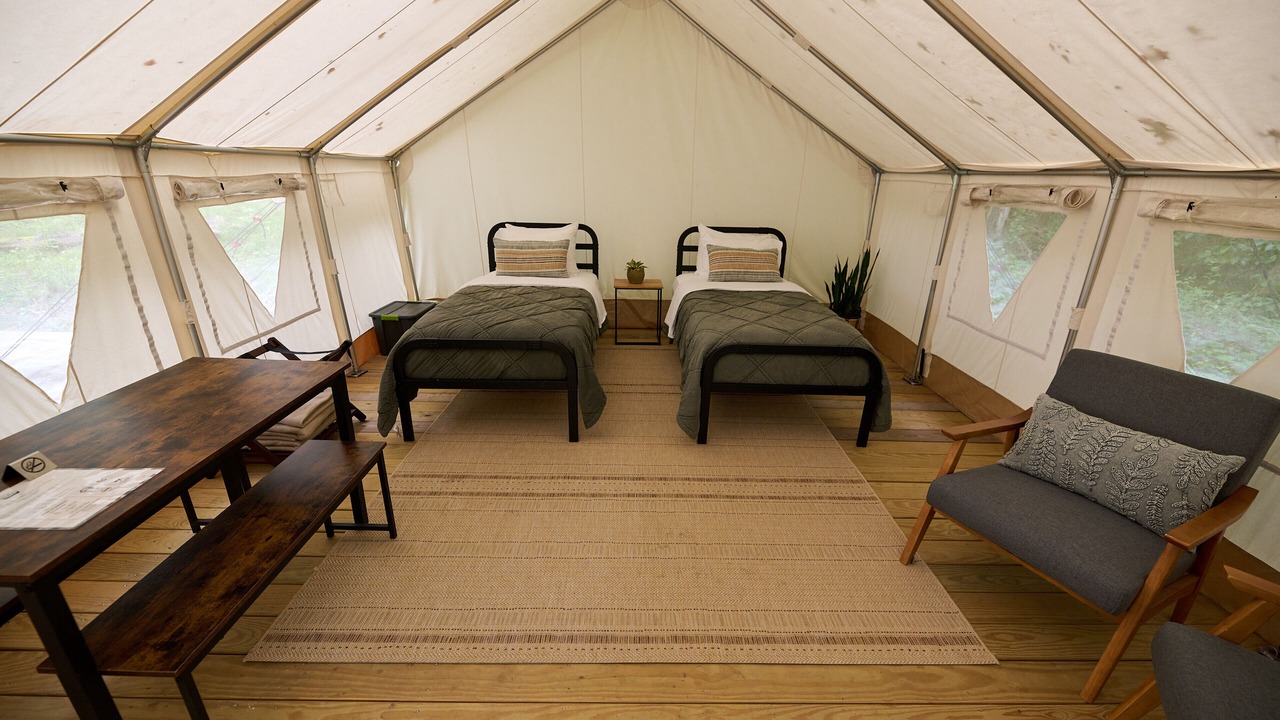 Photo of Bedroom in Cuyahoga Falls