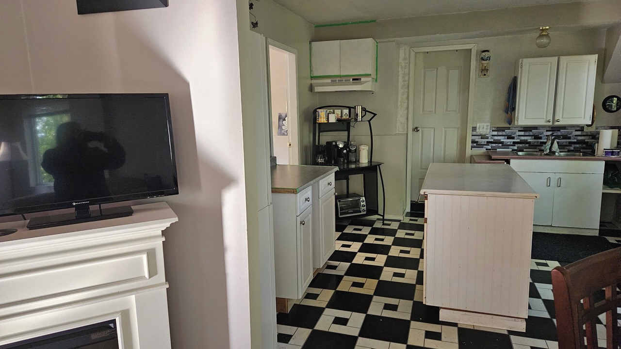 Photo of Kitchen in Shawnigan Lake