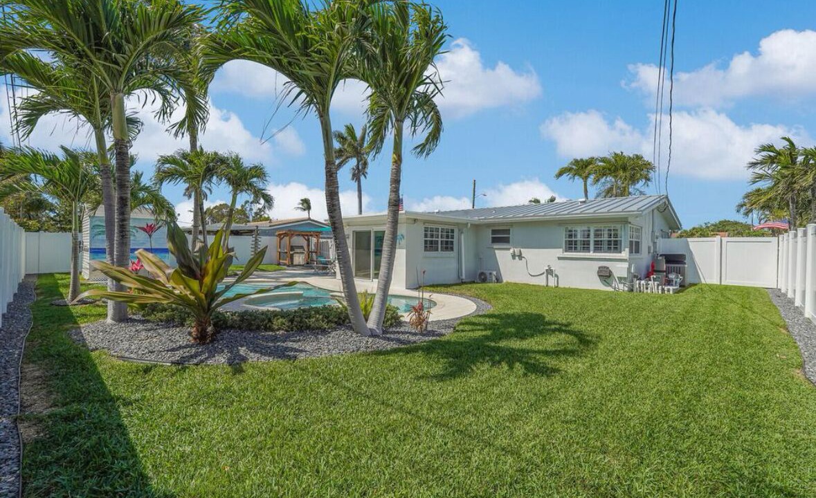 Photo of Outdoor in Lighthouse Point