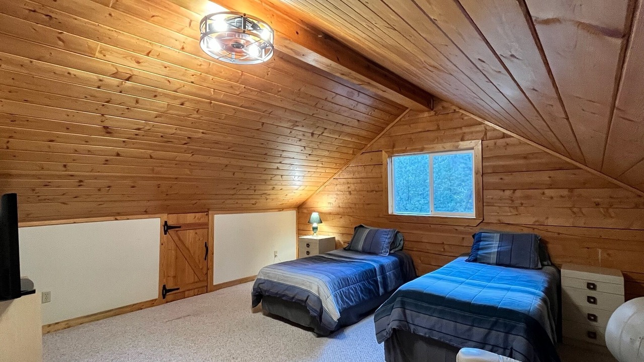 Photo of Bedroom in Lake City