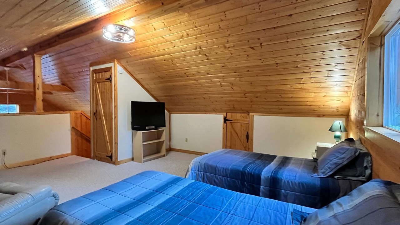 Photo of Bedroom in Lake City