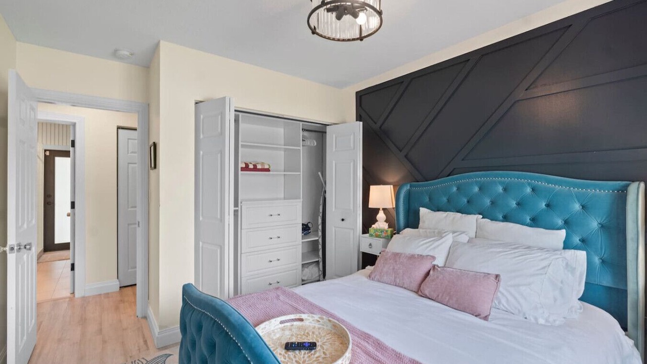 Photo of Bedroom in Coral Ridge Isles