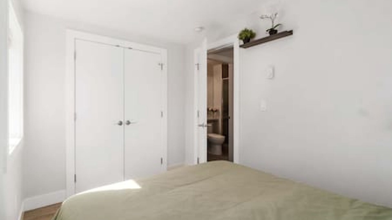 Photo of Bedroom in Sunset